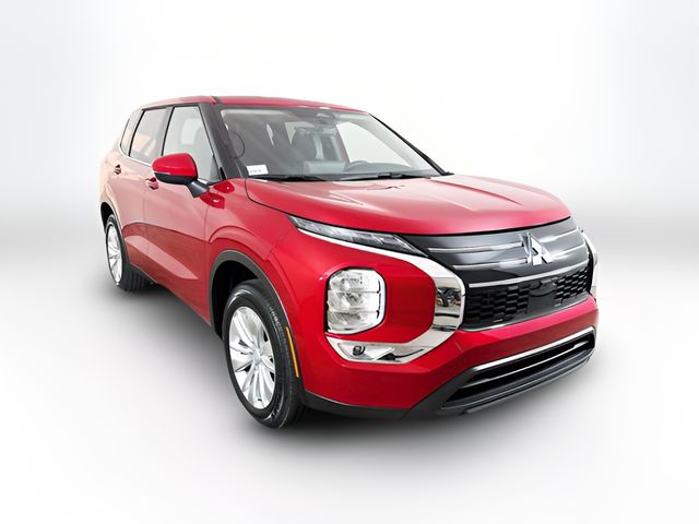 2026 Mitsubishi Outlander ES