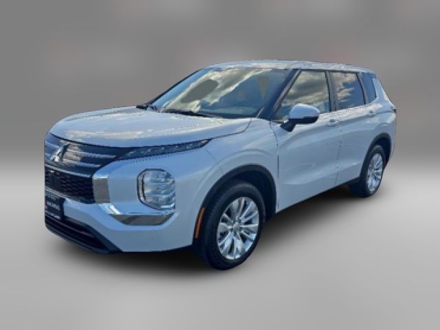 2026 Mitsubishi Outlander ES