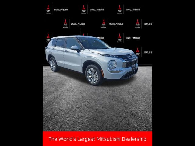 2026 Mitsubishi Outlander ES