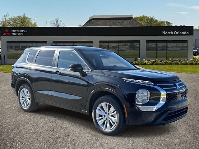 2026 Mitsubishi Outlander ES