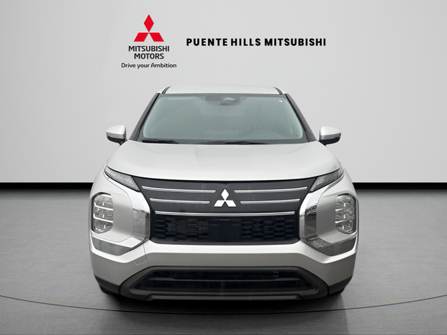 2026 Mitsubishi Outlander ES