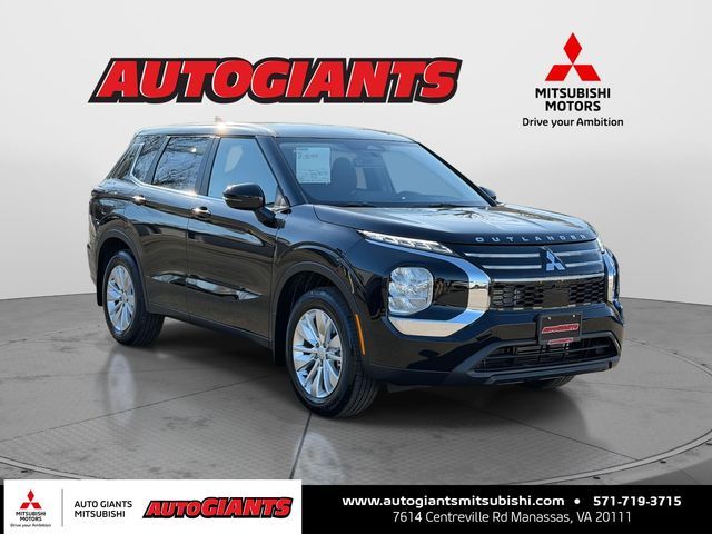 2026 Mitsubishi Outlander ES