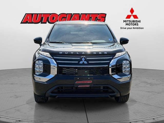2026 Mitsubishi Outlander ES
