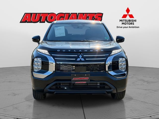 2026 Mitsubishi Outlander ES