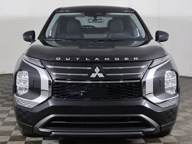 2026 Mitsubishi Outlander ES
