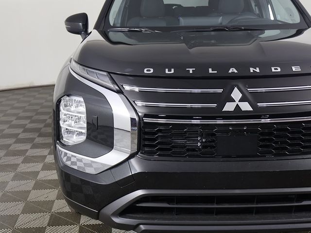 2026 Mitsubishi Outlander ES