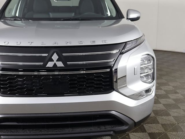 2026 Mitsubishi Outlander ES