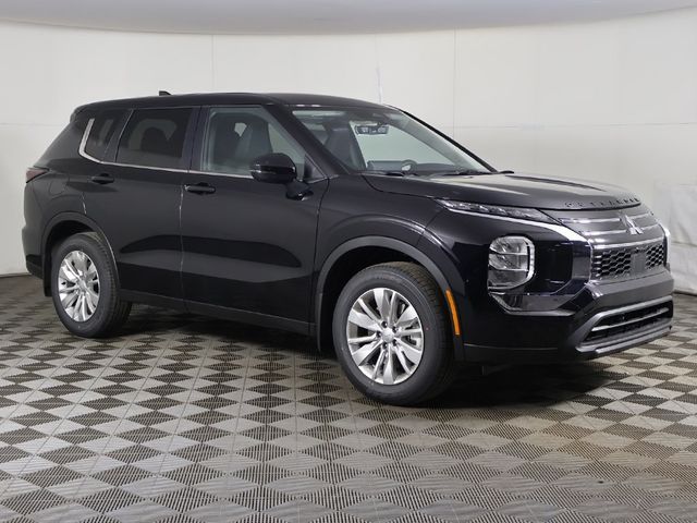 2026 Mitsubishi Outlander ES