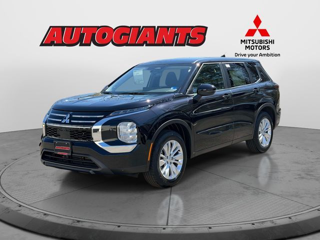 2026 Mitsubishi Outlander ES