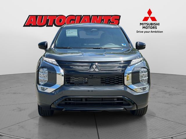 2026 Mitsubishi Outlander LE