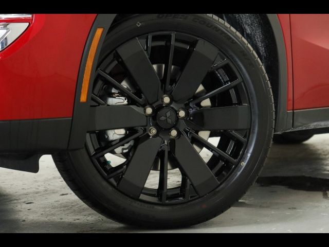 2026 Mitsubishi Outlander LE
