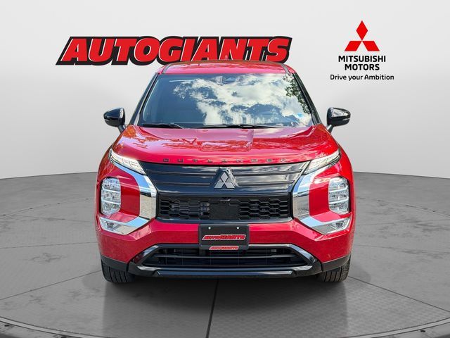 2026 Mitsubishi Outlander LE