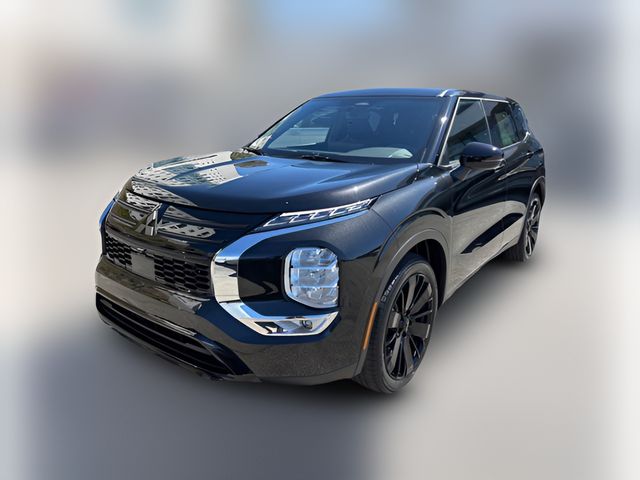 2026 Mitsubishi Outlander LE