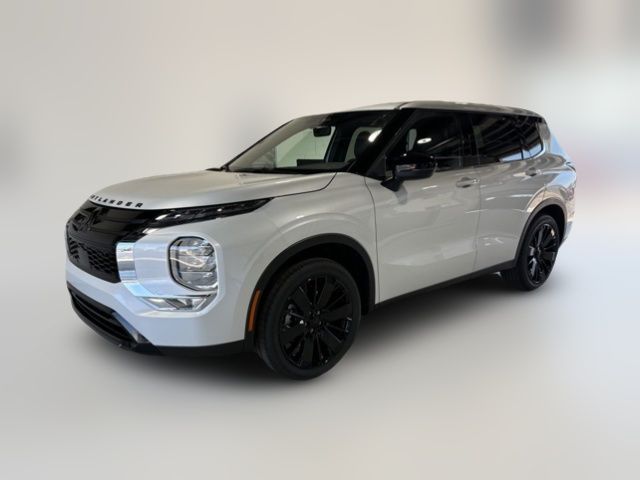 2026 Mitsubishi Outlander LE