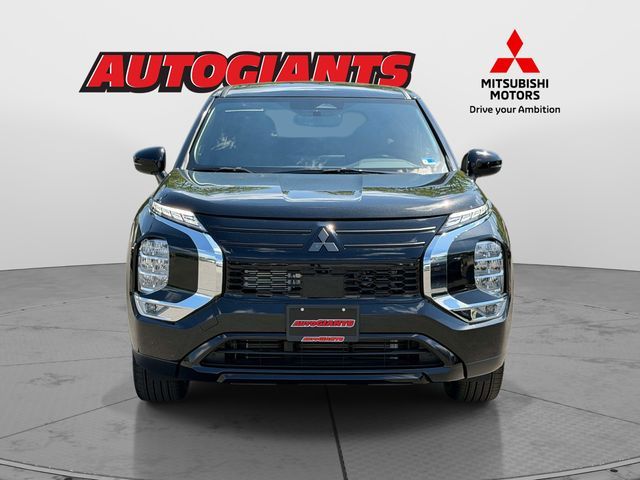 2026 Mitsubishi Outlander LE