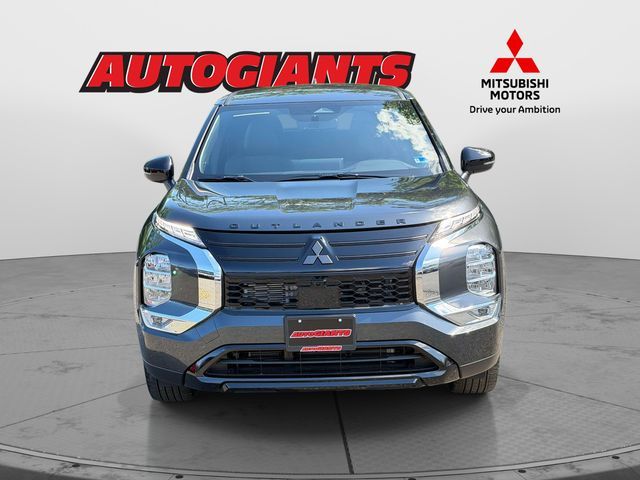 2026 Mitsubishi Outlander LE