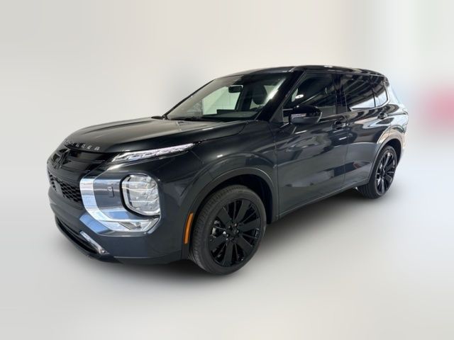 2026 Mitsubishi Outlander LE