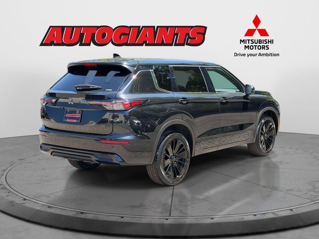 2026 Mitsubishi Outlander LE