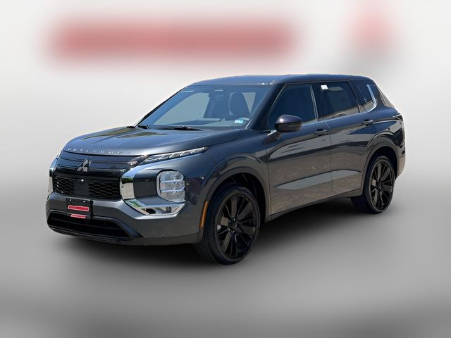 2026 Mitsubishi Outlander LE