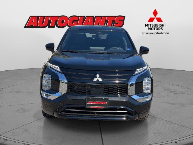 2026 Mitsubishi Outlander LE