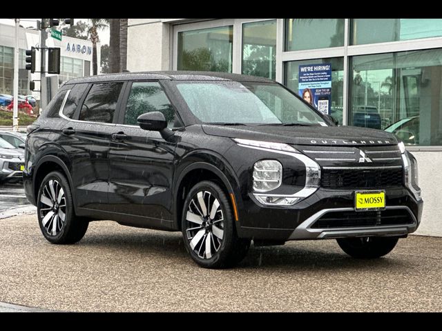2026 Mitsubishi Outlander SE