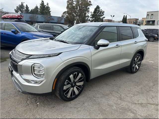 2026 Mitsubishi Outlander SE