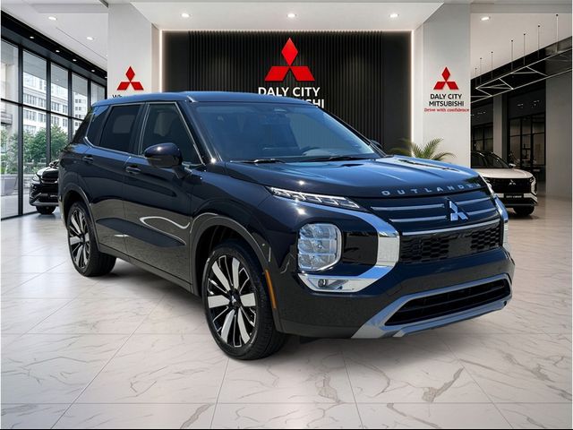 2026 Mitsubishi Outlander SE