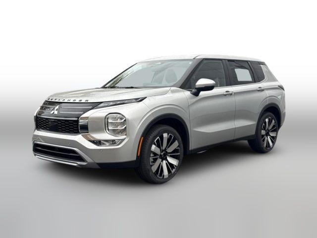 2026 Mitsubishi Outlander LE
