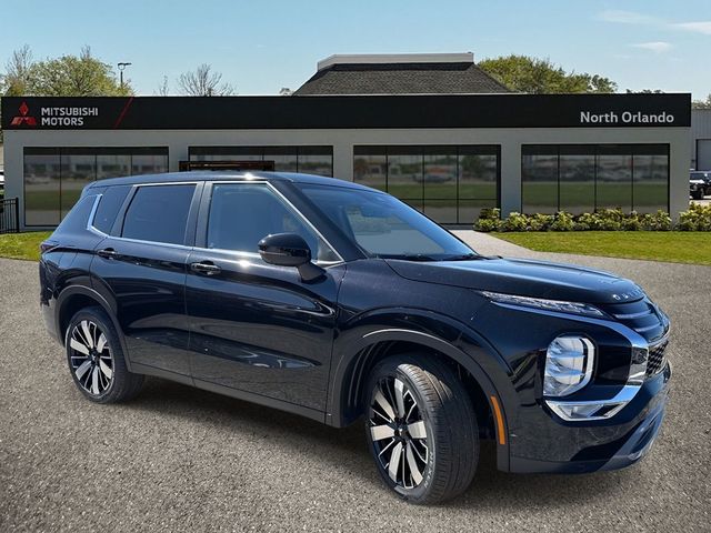2026 Mitsubishi Outlander SE