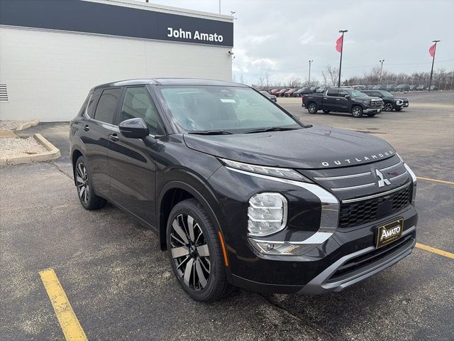 2026 Mitsubishi Outlander SE