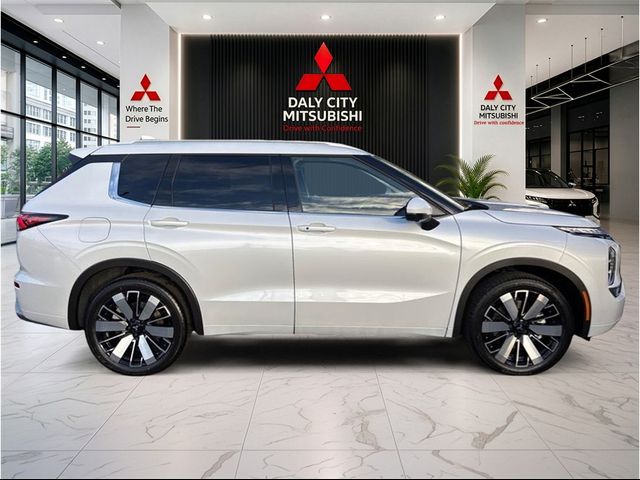 2026 Mitsubishi Outlander SEL