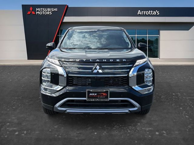 2026 Mitsubishi Outlander LE