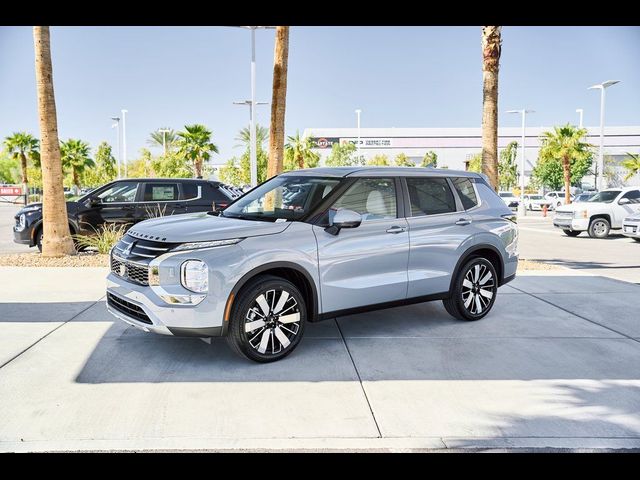 2026 Mitsubishi Outlander SE