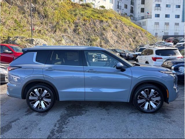 2026 Mitsubishi Outlander SEL