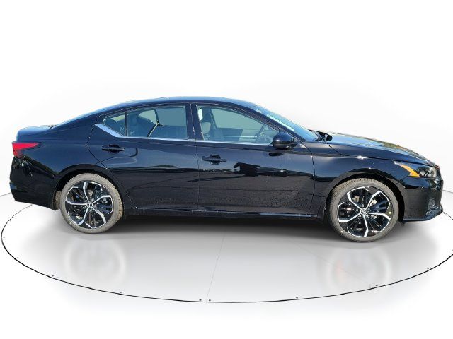 2026 Nissan Altima SR