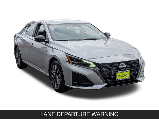 2026 Nissan Altima SV