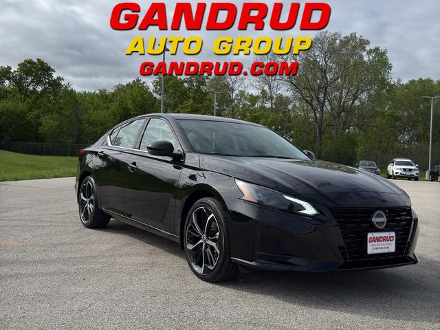 2026 Nissan Altima SR