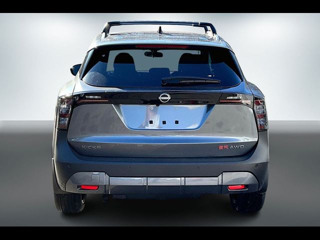 2026 Nissan Kicks SR