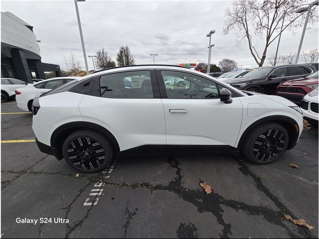 2026 Nissan LEAF PLATINUM+