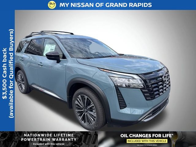 2026 Nissan Pathfinder Platinum