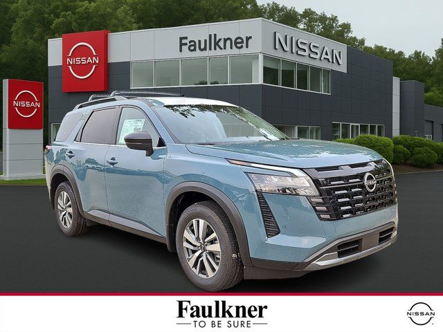 2026 Nissan Pathfinder SL