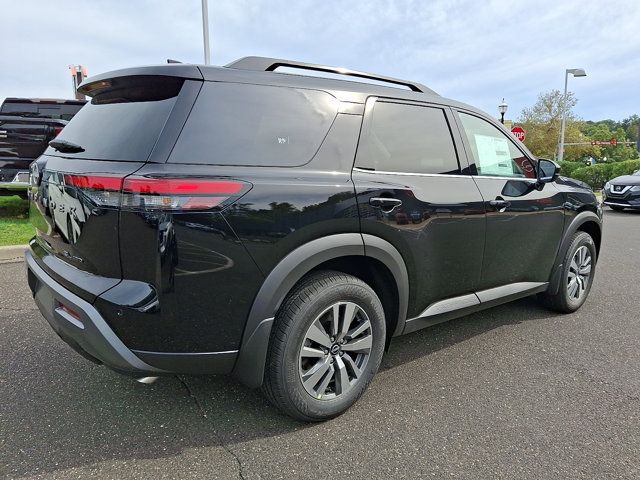 2026 Nissan Pathfinder SL