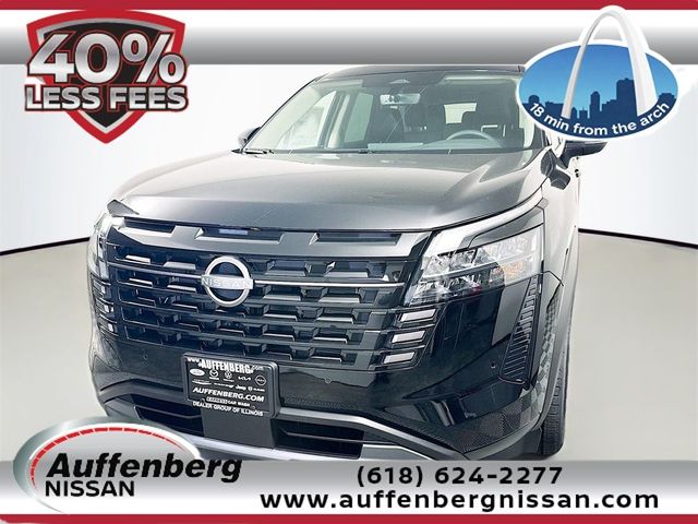 2026 Nissan Pathfinder SL