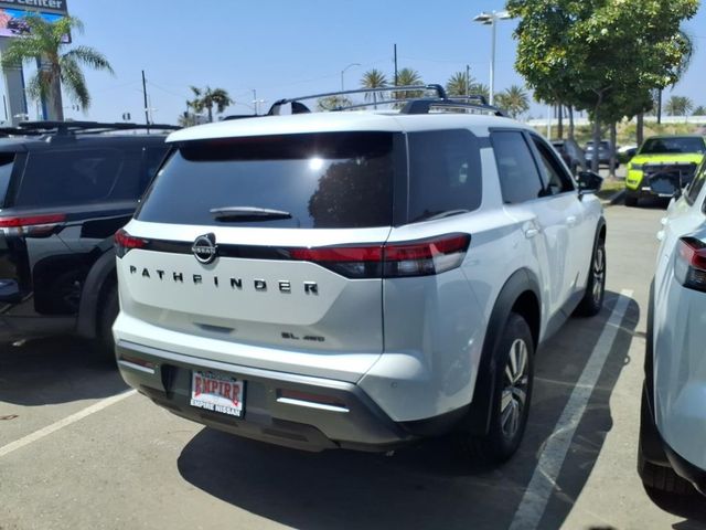 2026 Nissan Pathfinder SL