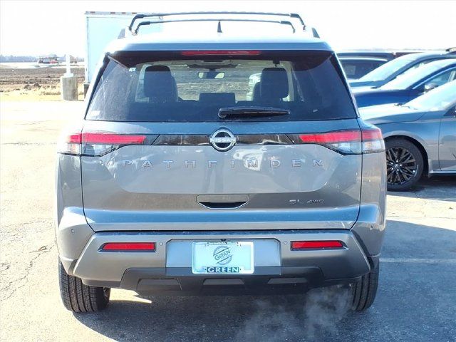 2026 Nissan Pathfinder SL
