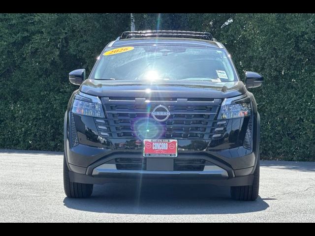 2026 Nissan Pathfinder SL