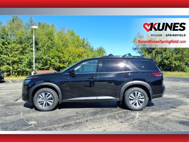 2026 Nissan Pathfinder SL