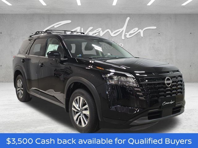 2026 Nissan Pathfinder SL