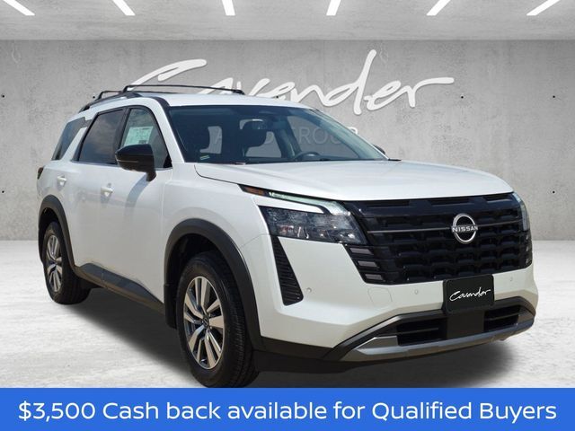 2026 Nissan Pathfinder SL