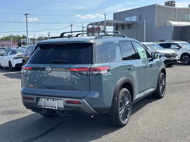 2026 Nissan Pathfinder SL